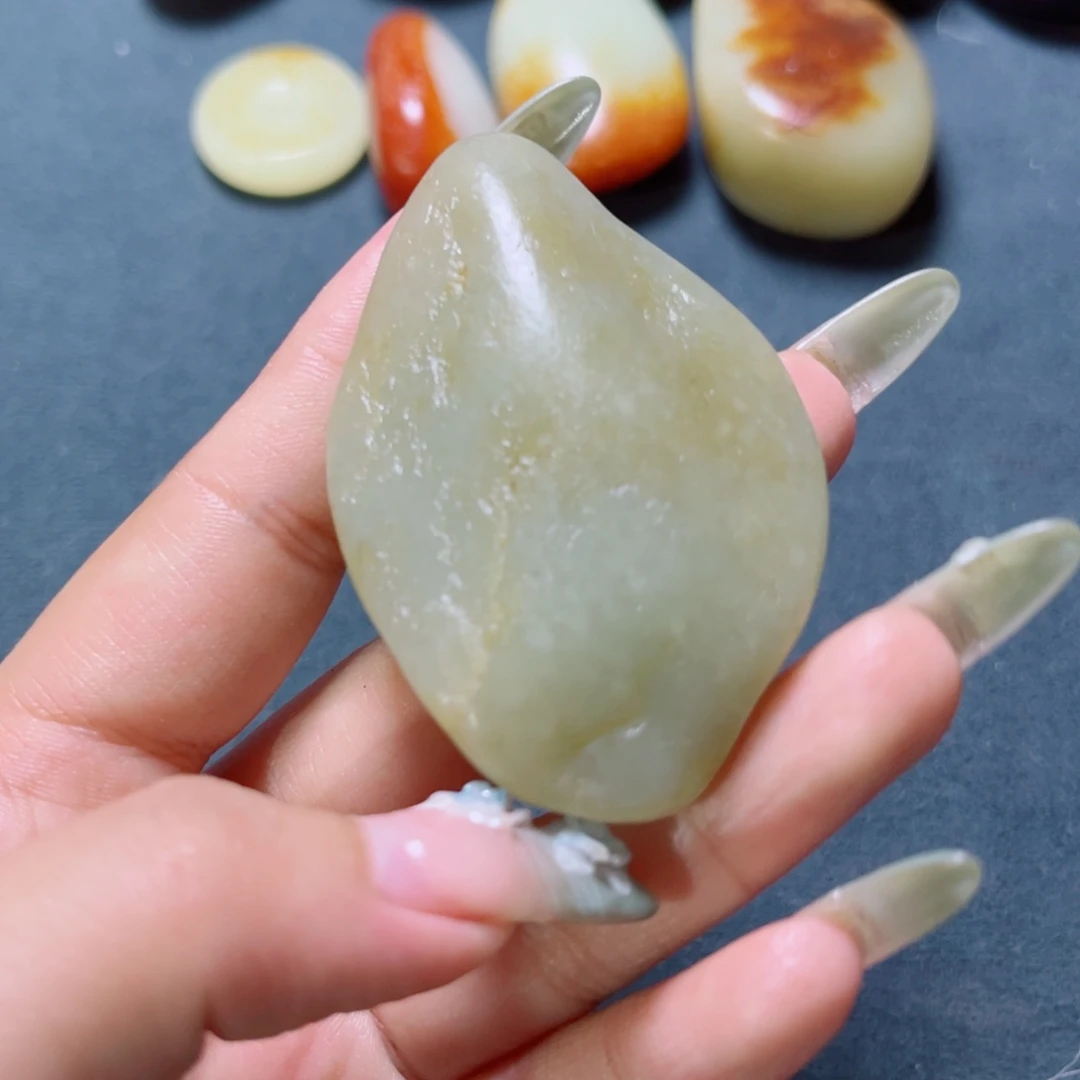 未镶嵌和田玉珠宝奇石