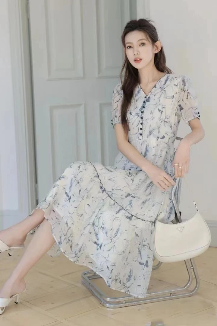 碎花雪纺连衣裙气质短袖显瘦复古印花春夏薄纱裙子