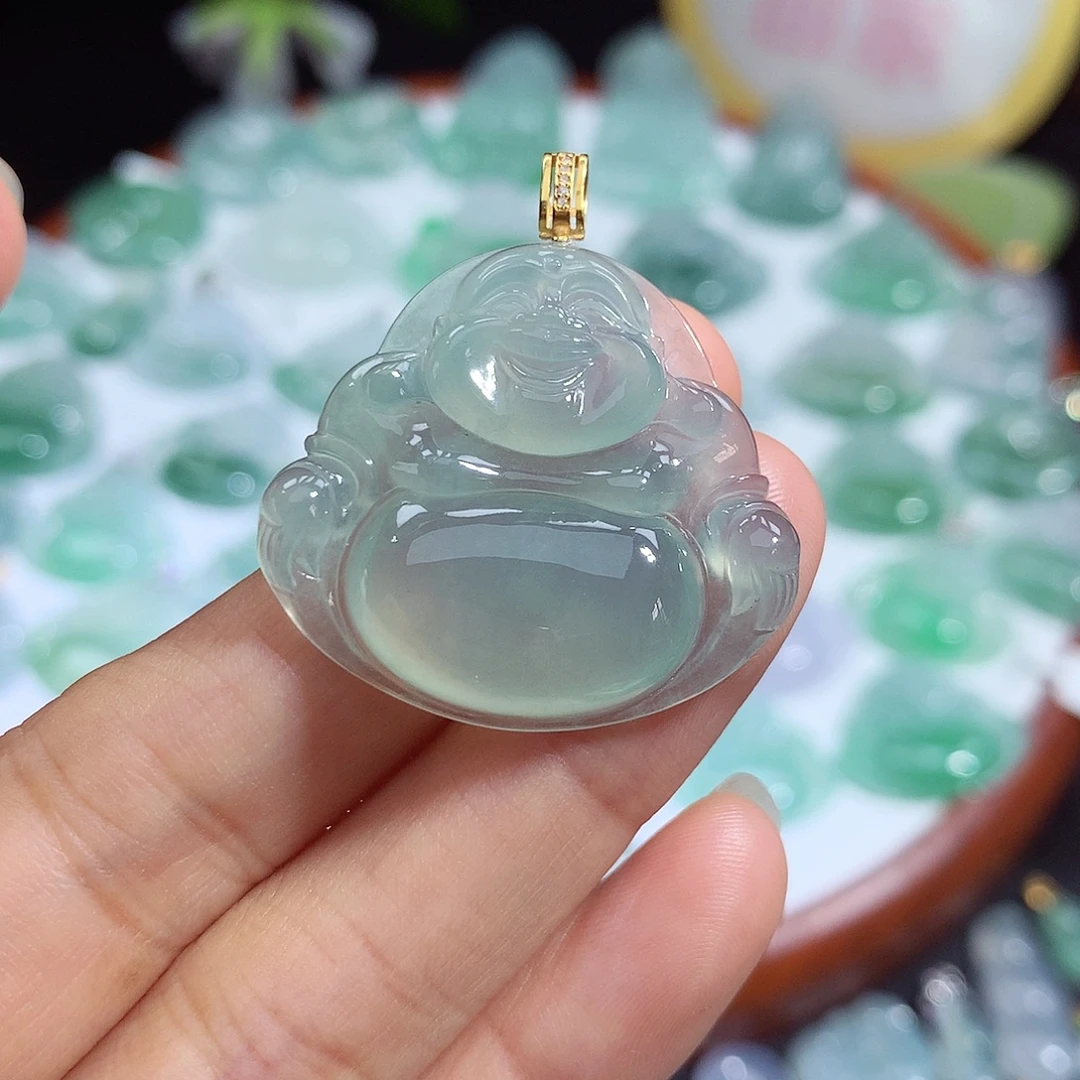 翡翠未镶嵌颈饰佛公