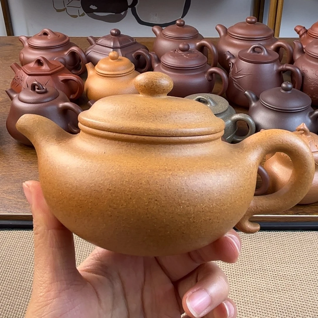 紫砂茶壶手工制作工艺精湛