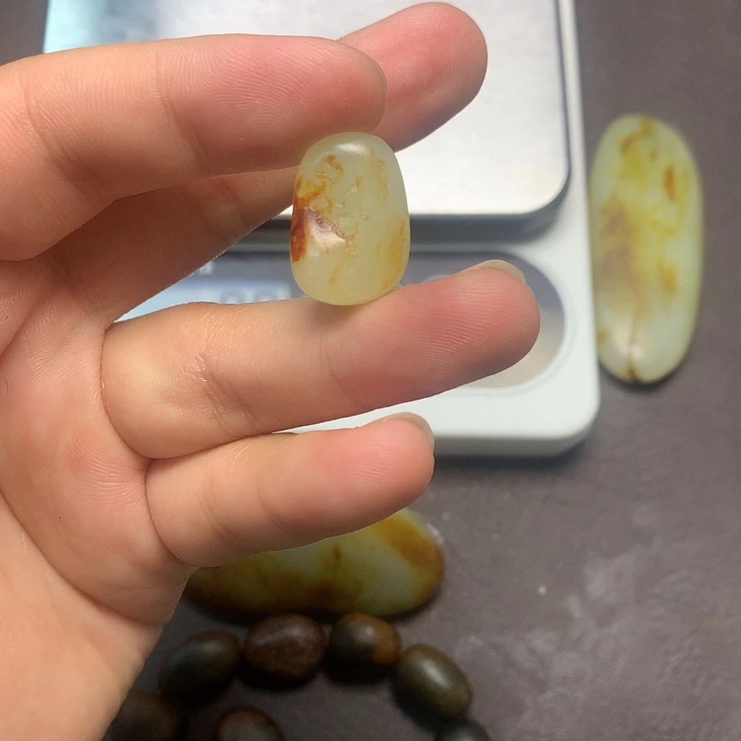 和田玉（糖玉）未镶嵌挂件