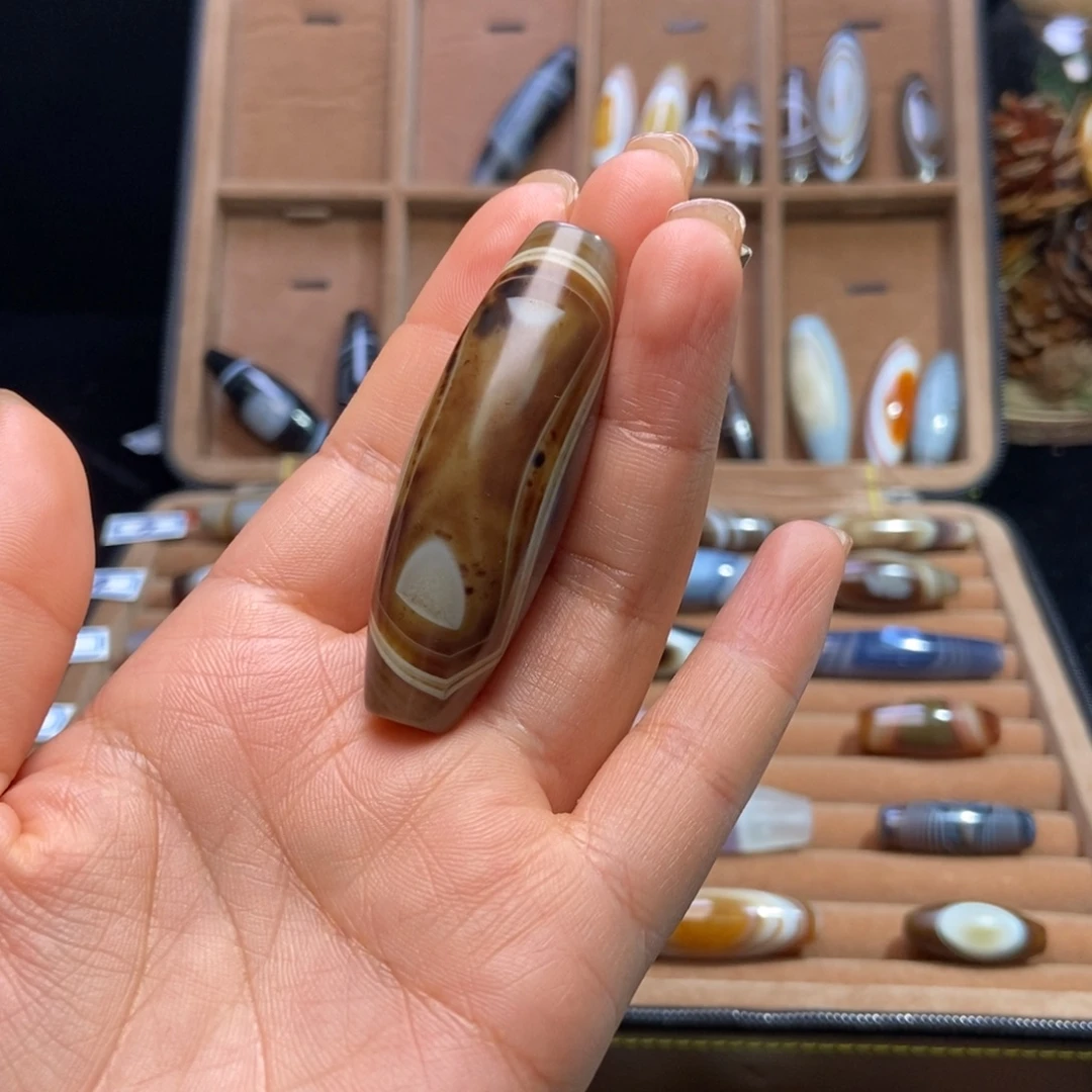 鑫****玛瑙/玉髓未镶嵌颈饰