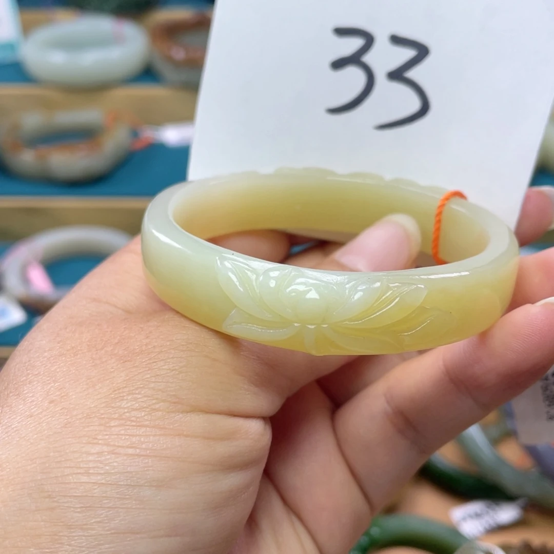 未镶嵌手镯（贵妃镯）和田玉圈口55