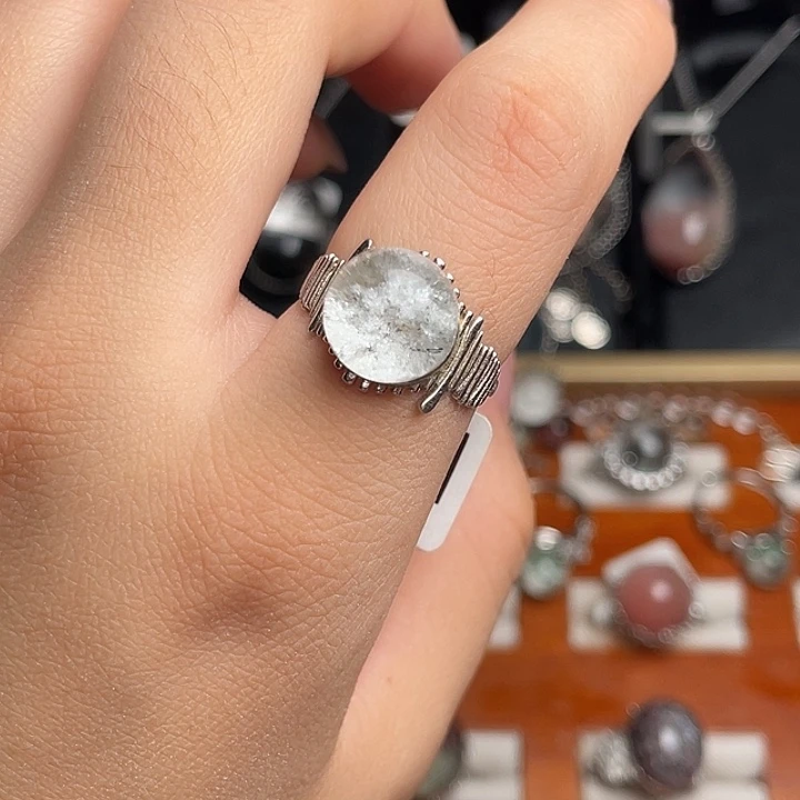 银S925镶嵌水晶戒指