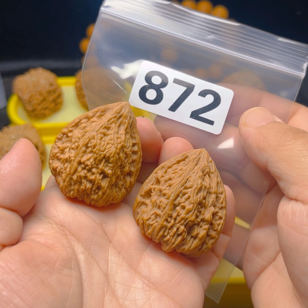 文玩核桃吊坠姚*姚塔尖3.4