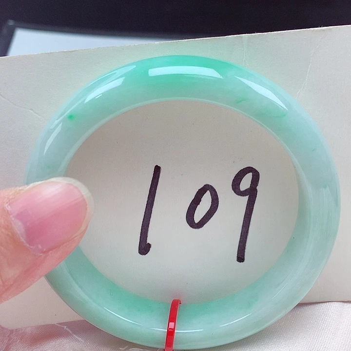 翡翠未镶嵌手镯翡翠