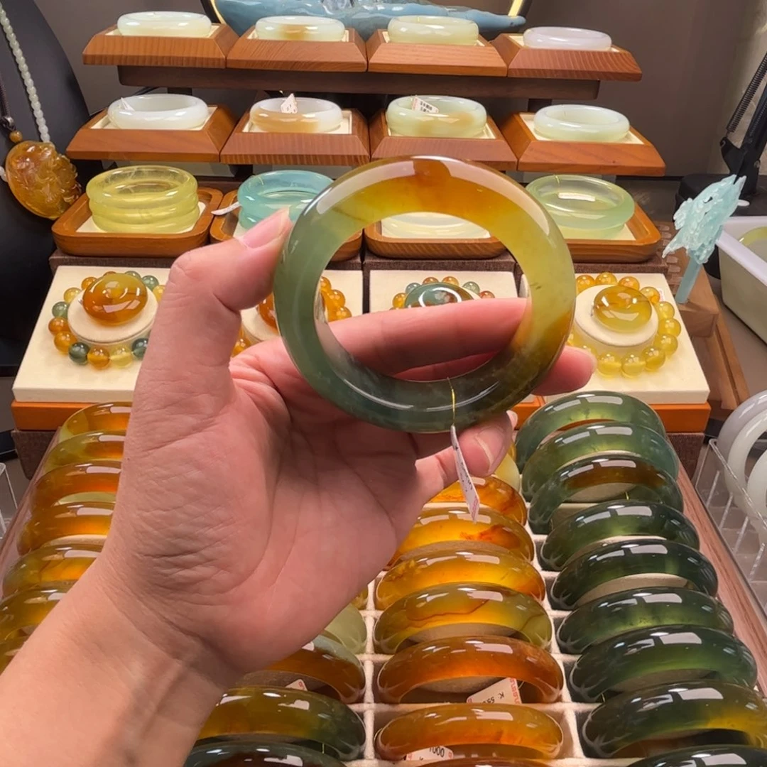 未镶嵌蛇纹石玉手镯56