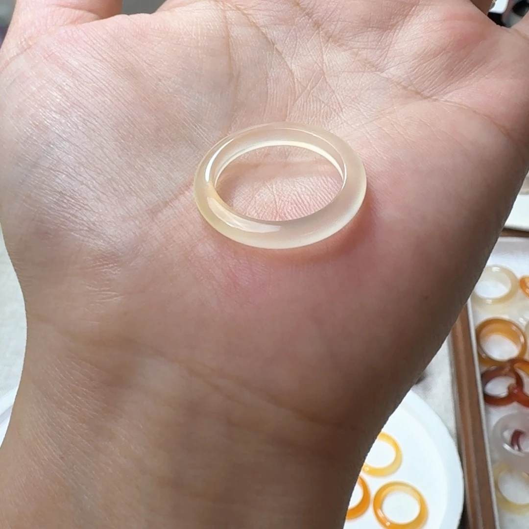 未镶嵌戒指玛瑙/玉髓400港 19