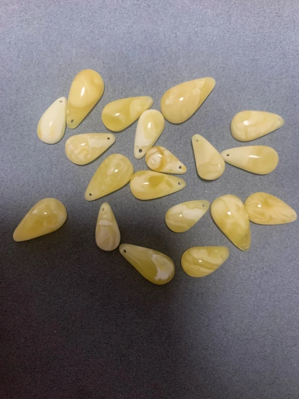 俄料蜜蜡卡子1.0mm（随机多样性发一个）