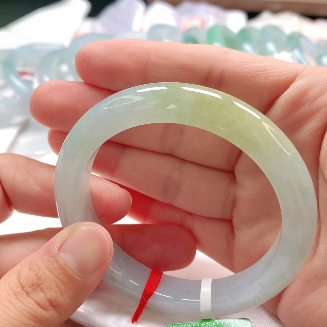 翡翠手镯未镶嵌56正