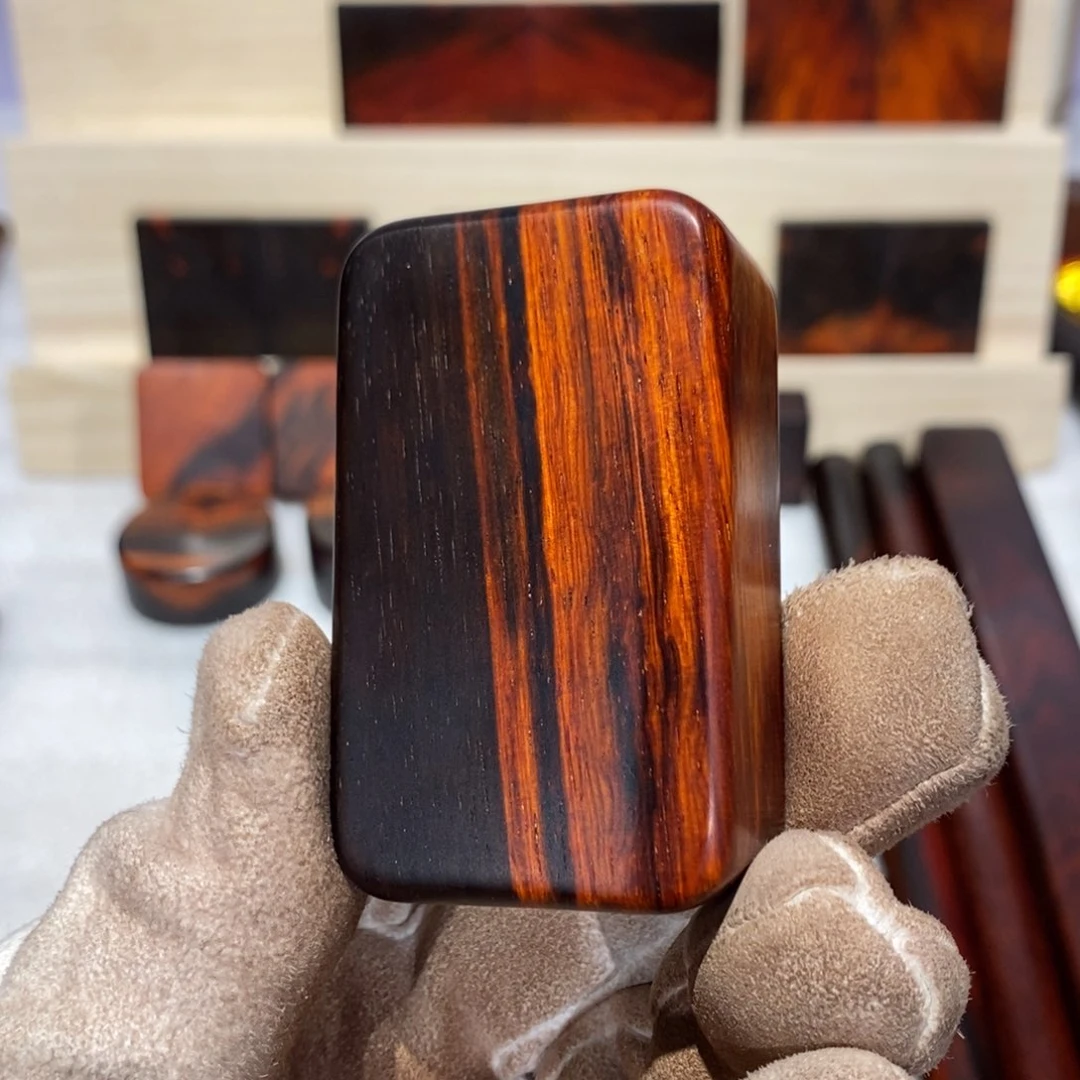 交趾黄檀（大红酸枝）u****9