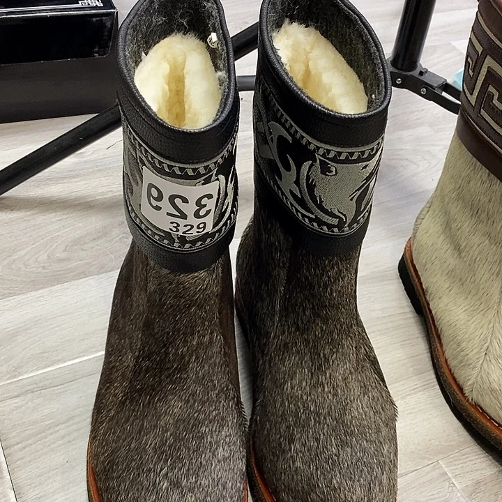 牛皮（革）马皮（革）42