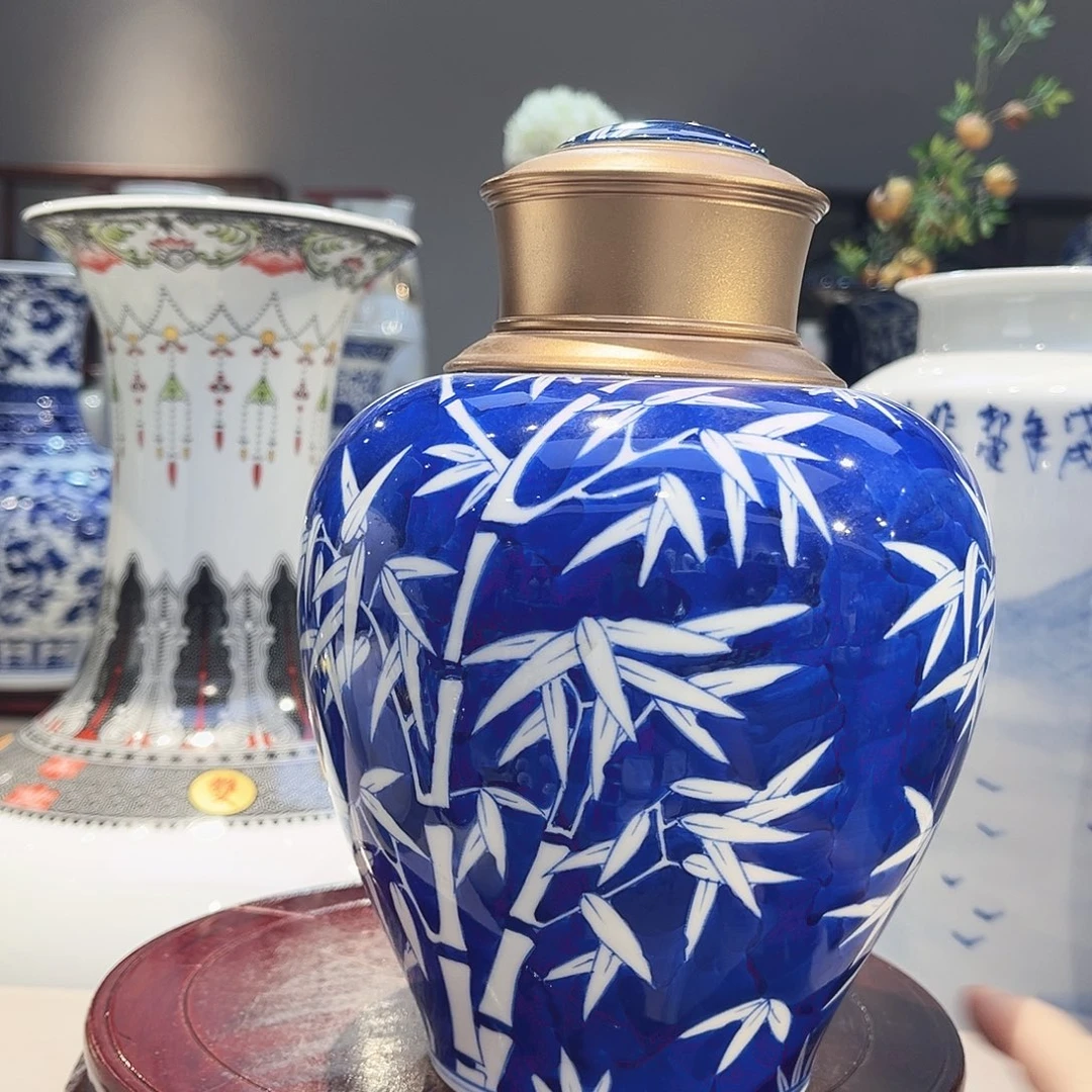 景德镇陶瓷青花茶叶罐