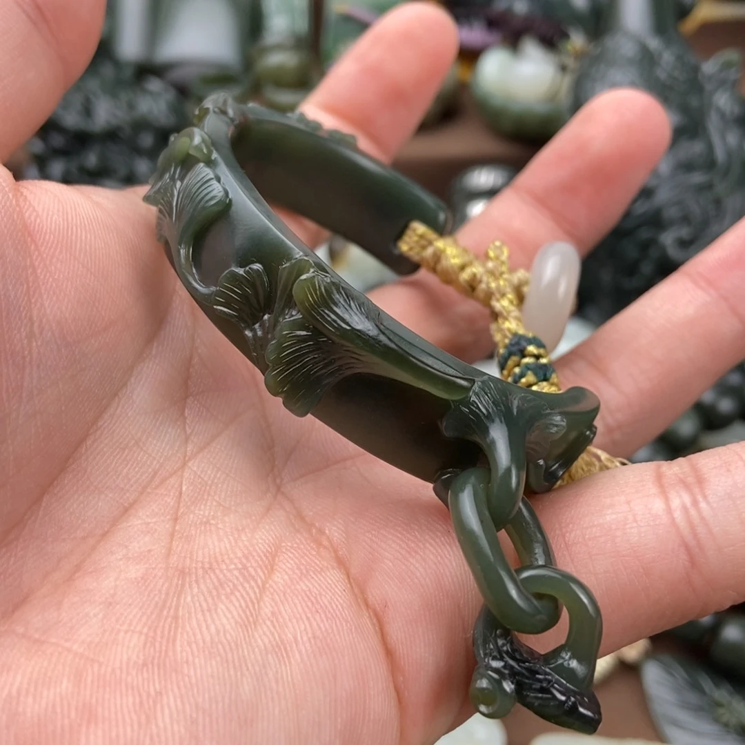 和田玉挂件未镶嵌