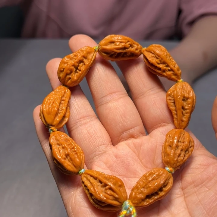 文玩核桃把件异形8120