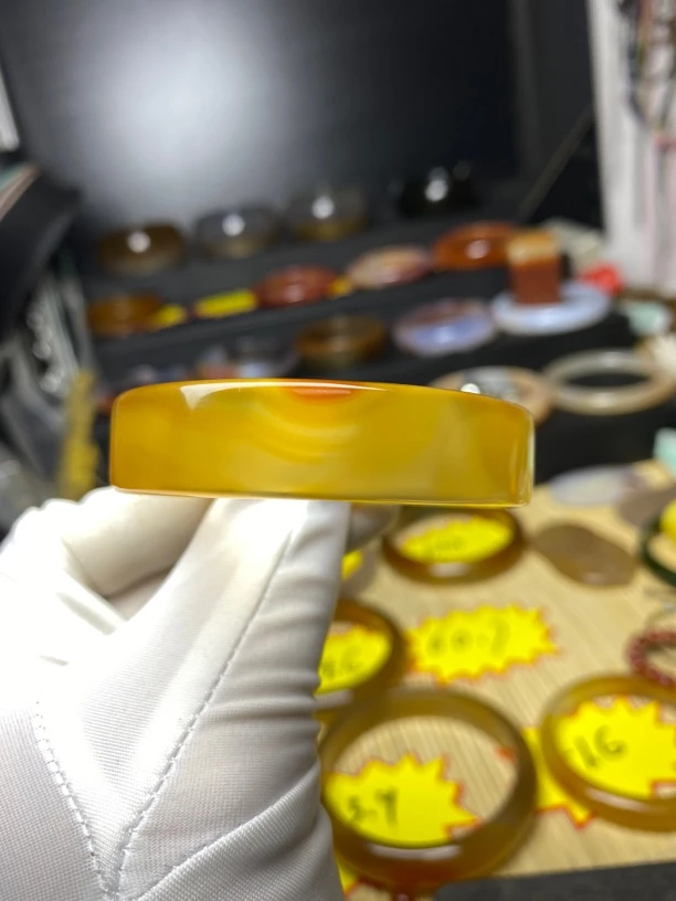 天然玛瑙手镯方镯口径52