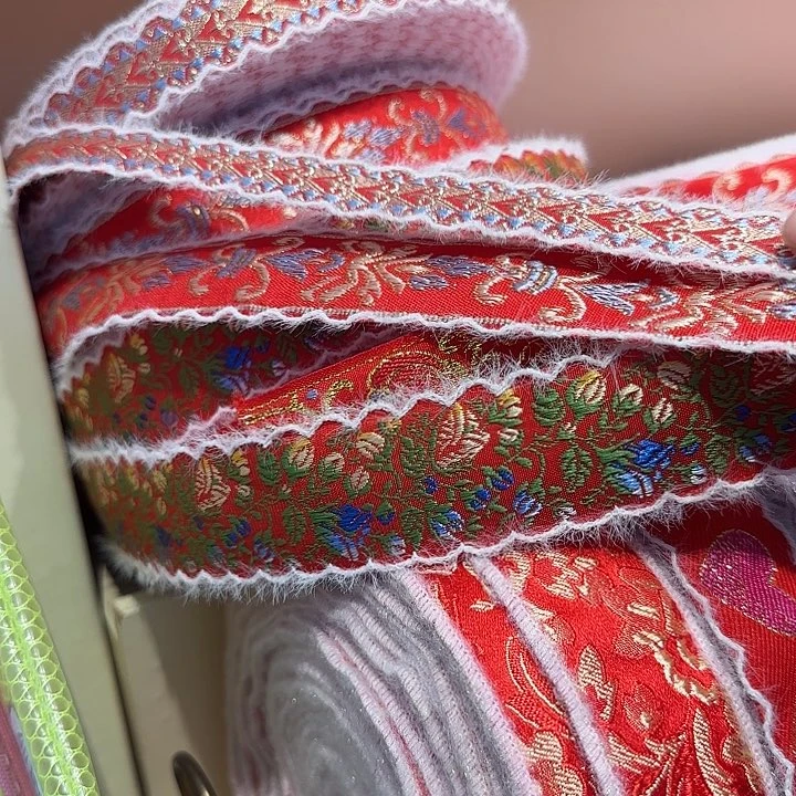 服装辅料，毛边各发一半