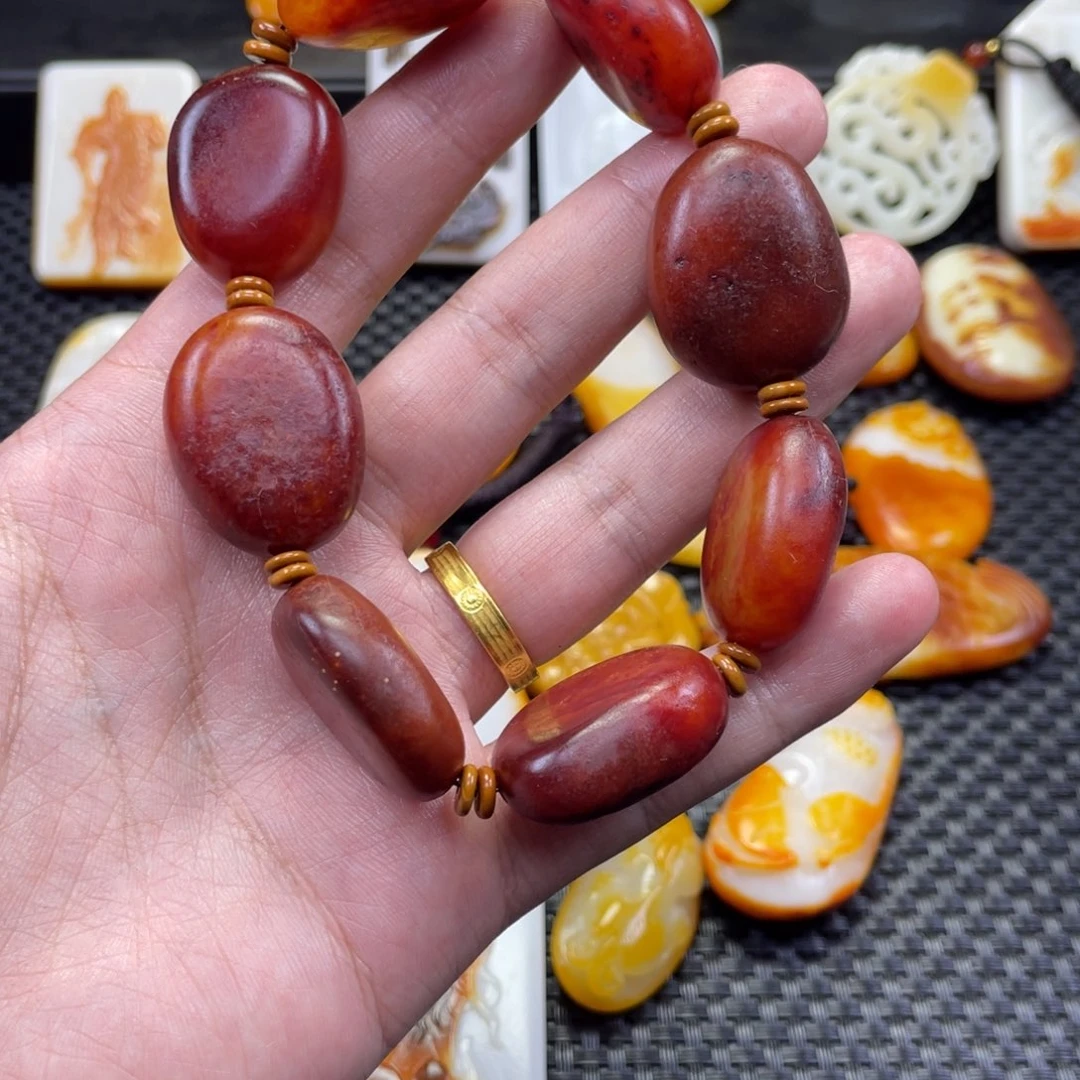 只买单纯的吊坠，没带链子，属的性质。无为****斗