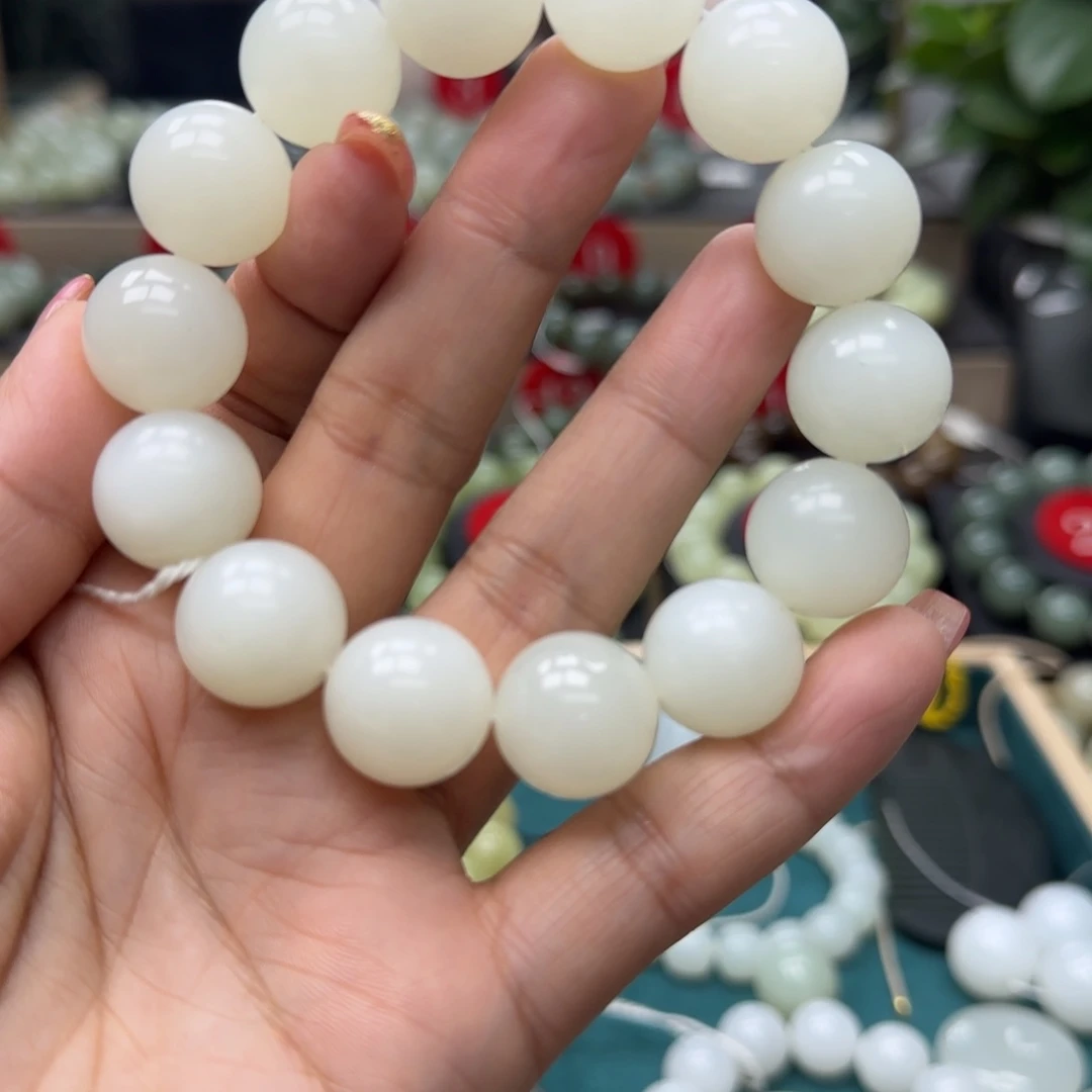 和田玉未镶嵌手链