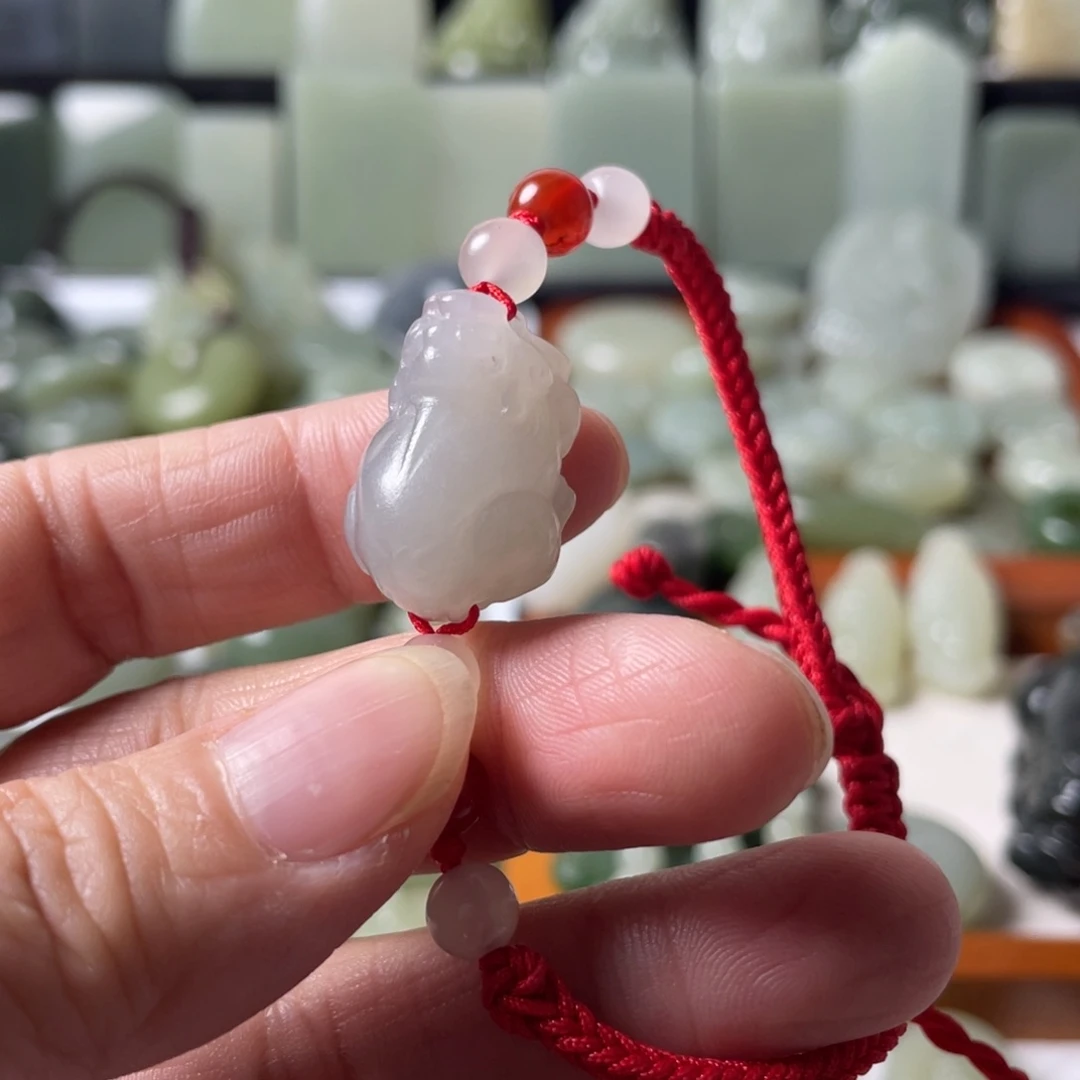 和田玉（糖玉）未镶嵌颈饰