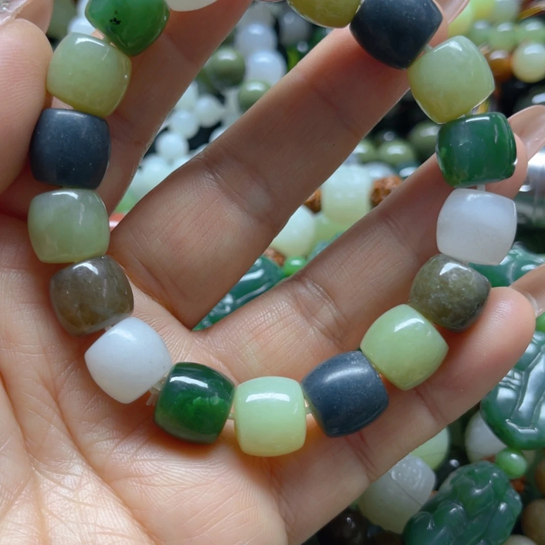 未镶嵌和田玉手链