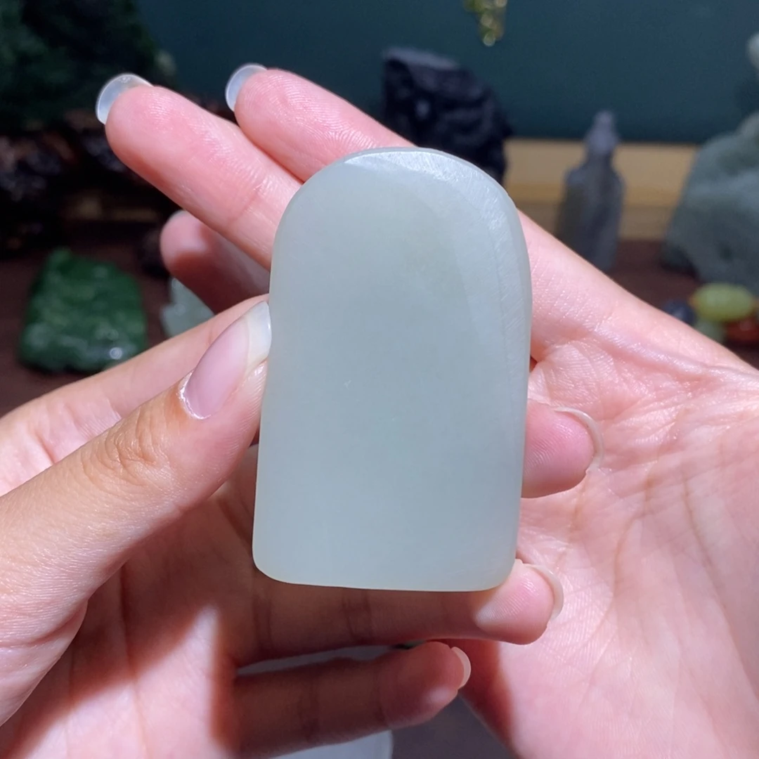 和田玉未镶嵌颈饰定制