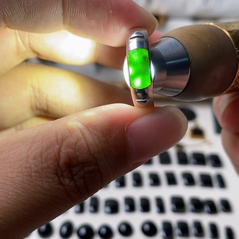 【闪购商品】翡翠戒指银S925镶嵌墨翠