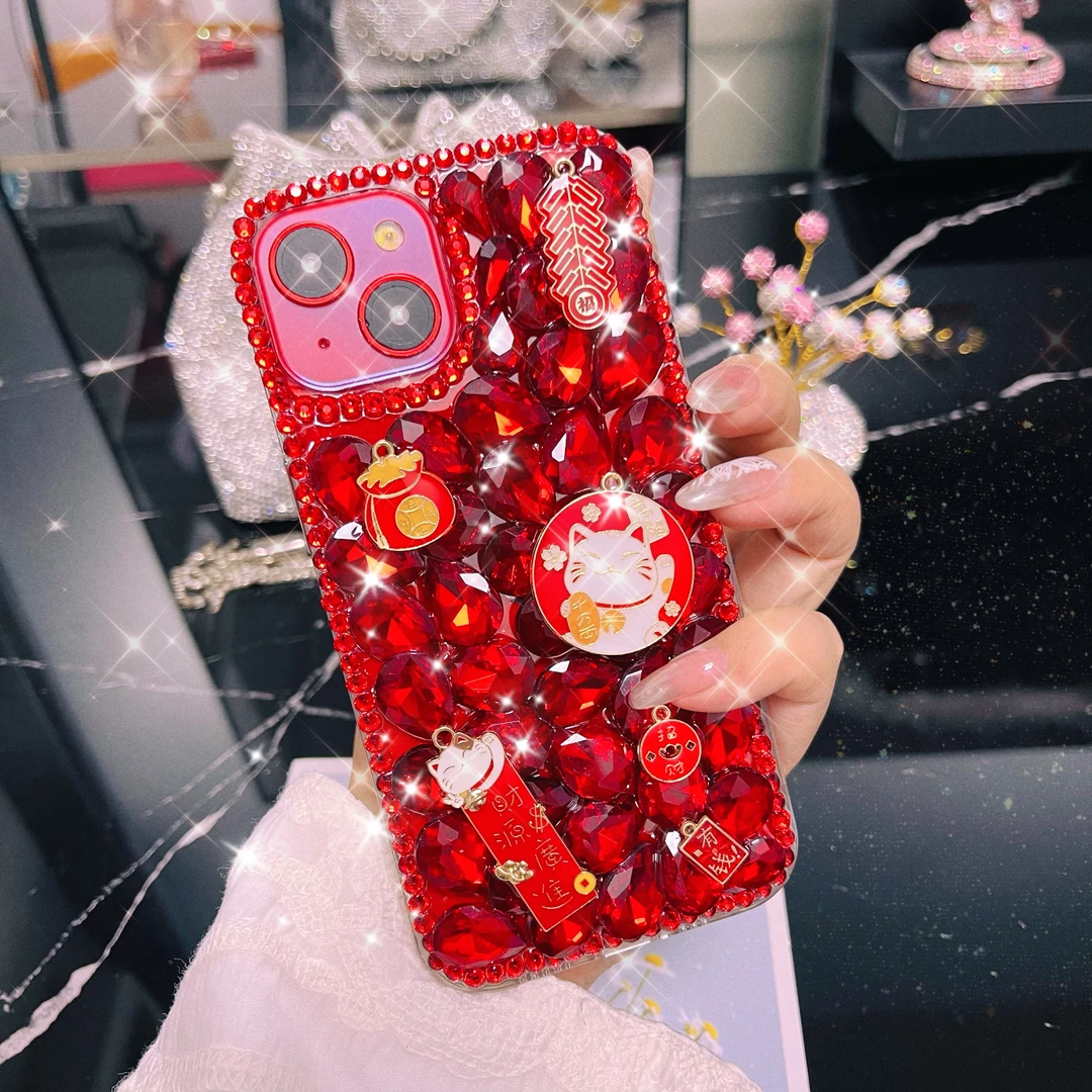 适用苹果/华为/OPPO/VIVO/小米手工DIY过年红色招财猫镶钻手机壳