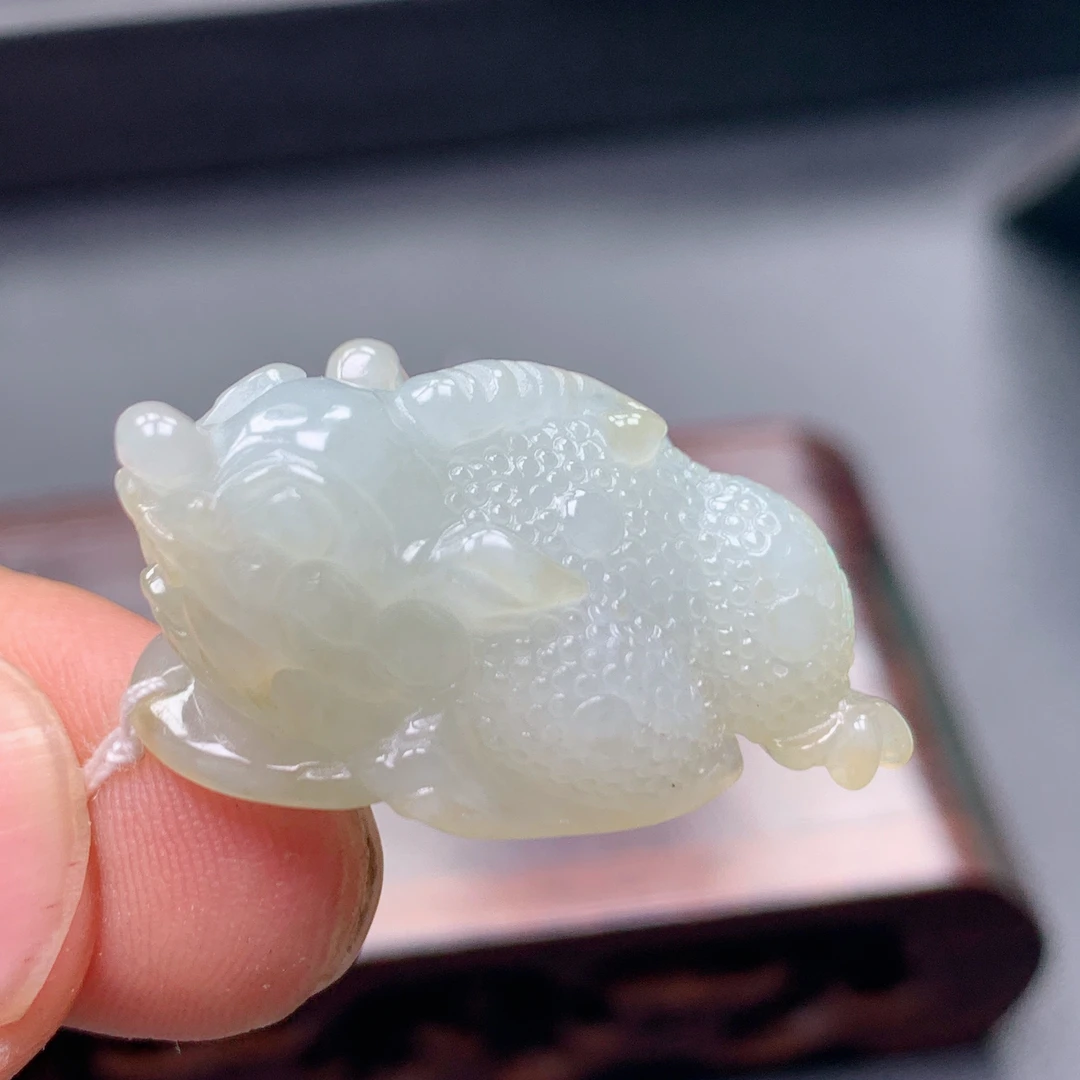 天然缅甸翡翠A货金蟾吊坠冰润三足三脚茶宠小摆件挂件挂坠精雕