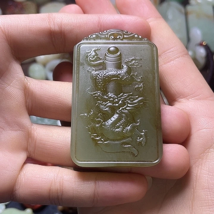和田玉（糖玉）未镶嵌颈饰