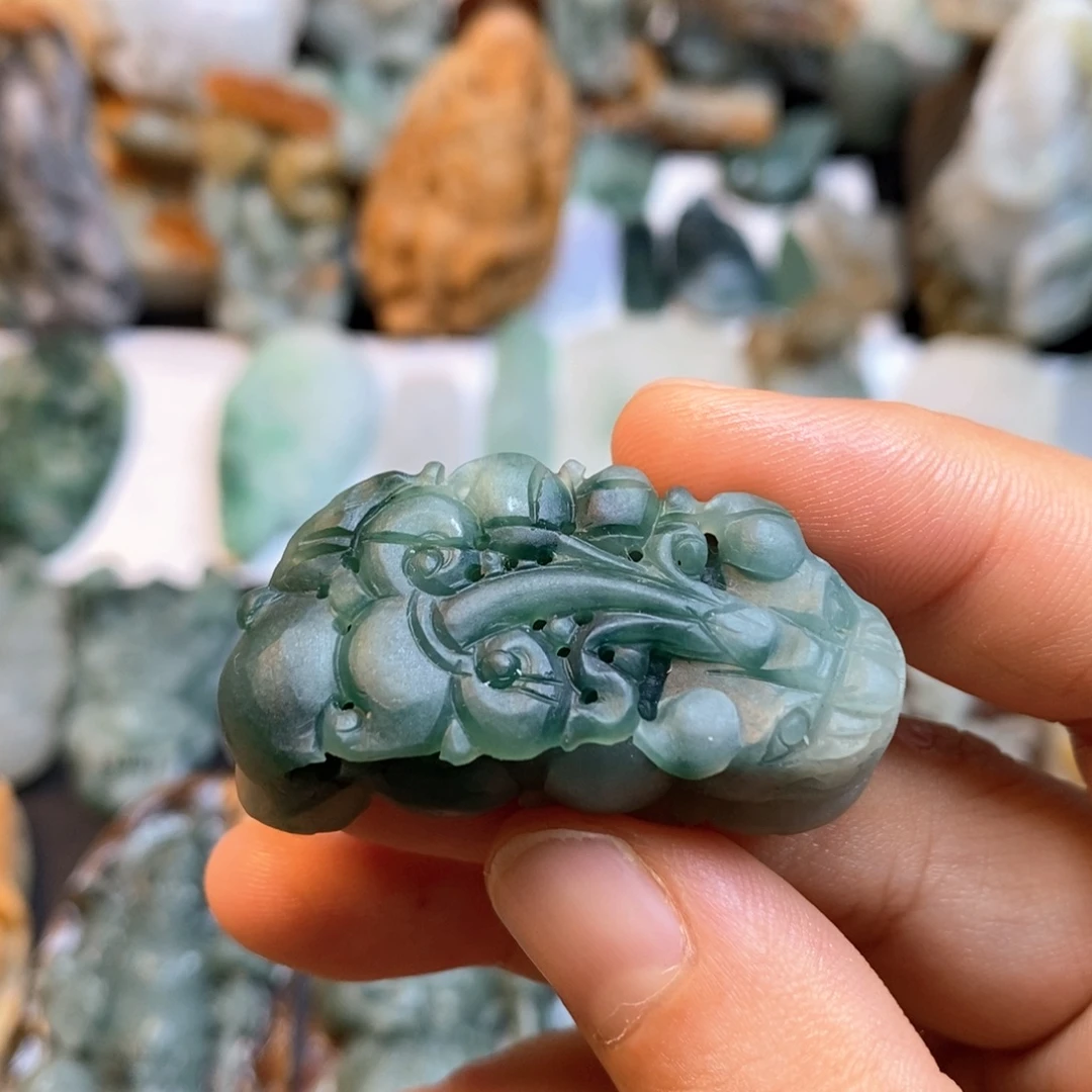 定制翡翠未镶嵌特色8