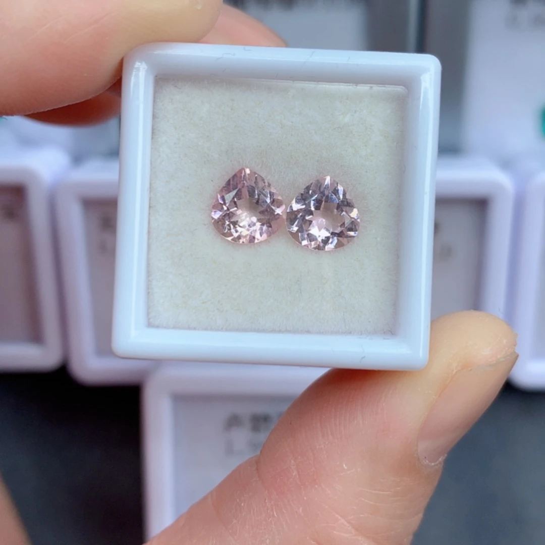 未镶嵌2.08克拉裸石红色碧玺