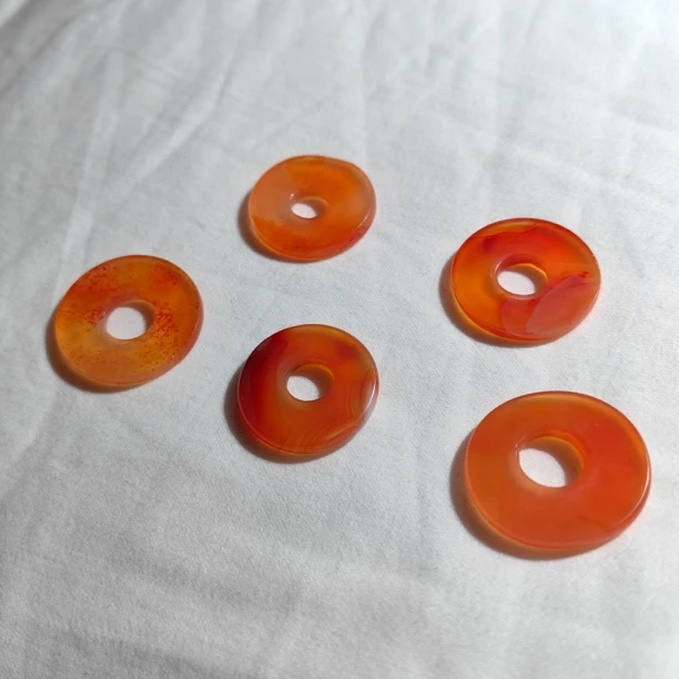 【岁龙甄选】玛瑙平安扣（尺寸大小不一，多样性发货，拍一发一）