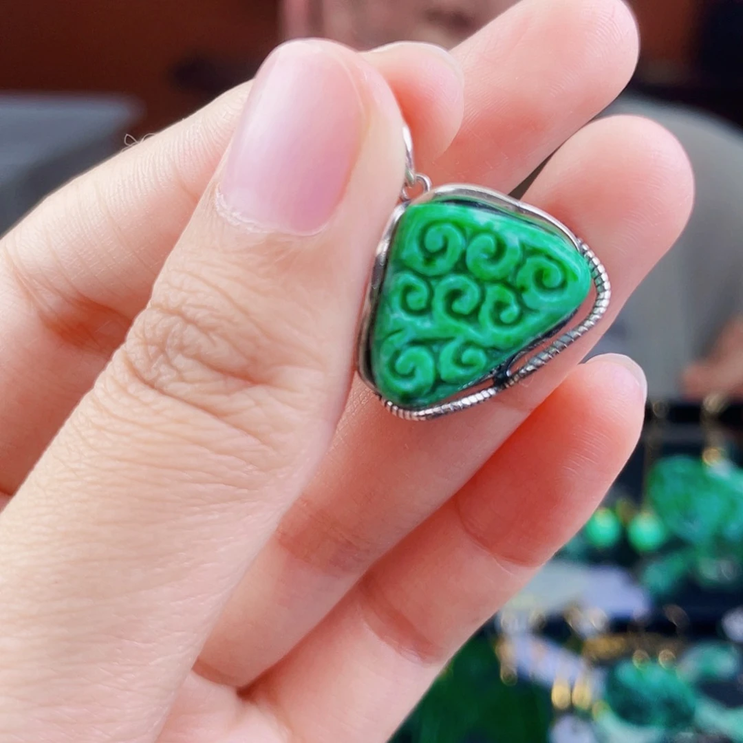 翡翠银S925镶嵌颈饰饰品