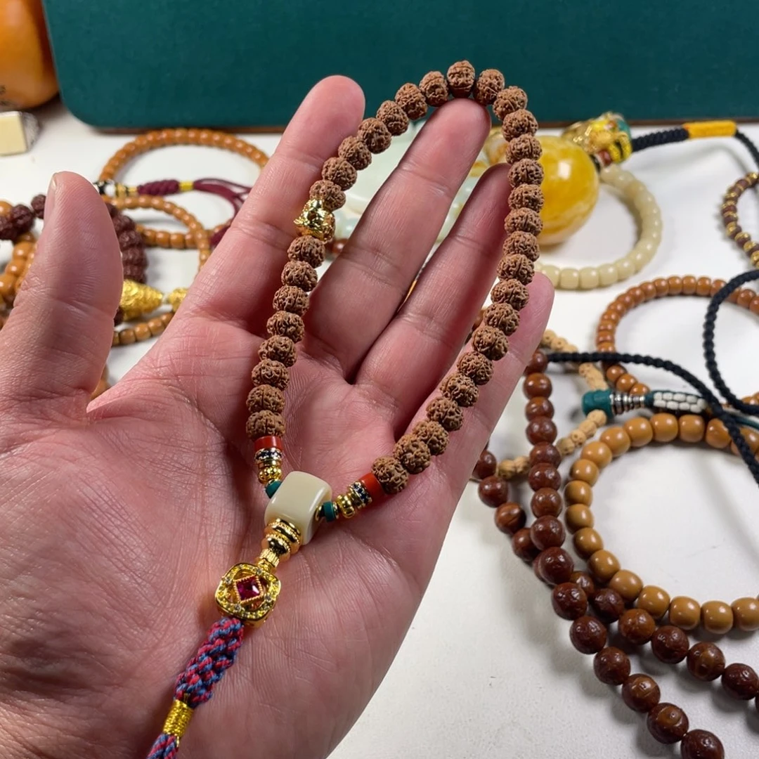 吊坠金刚菩提。。。。。。。。。。