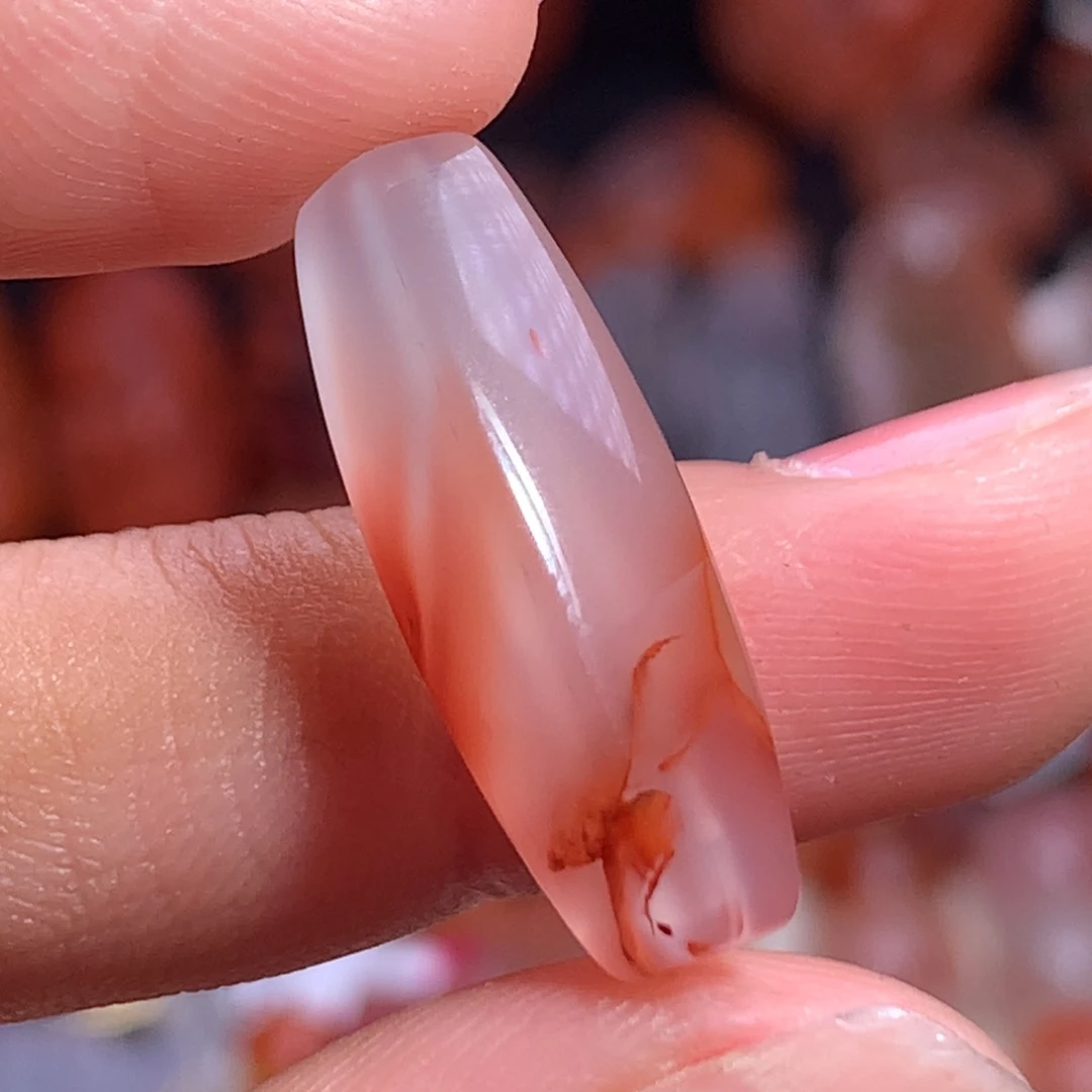 南红玛瑙未镶嵌珠宝半成品勒子