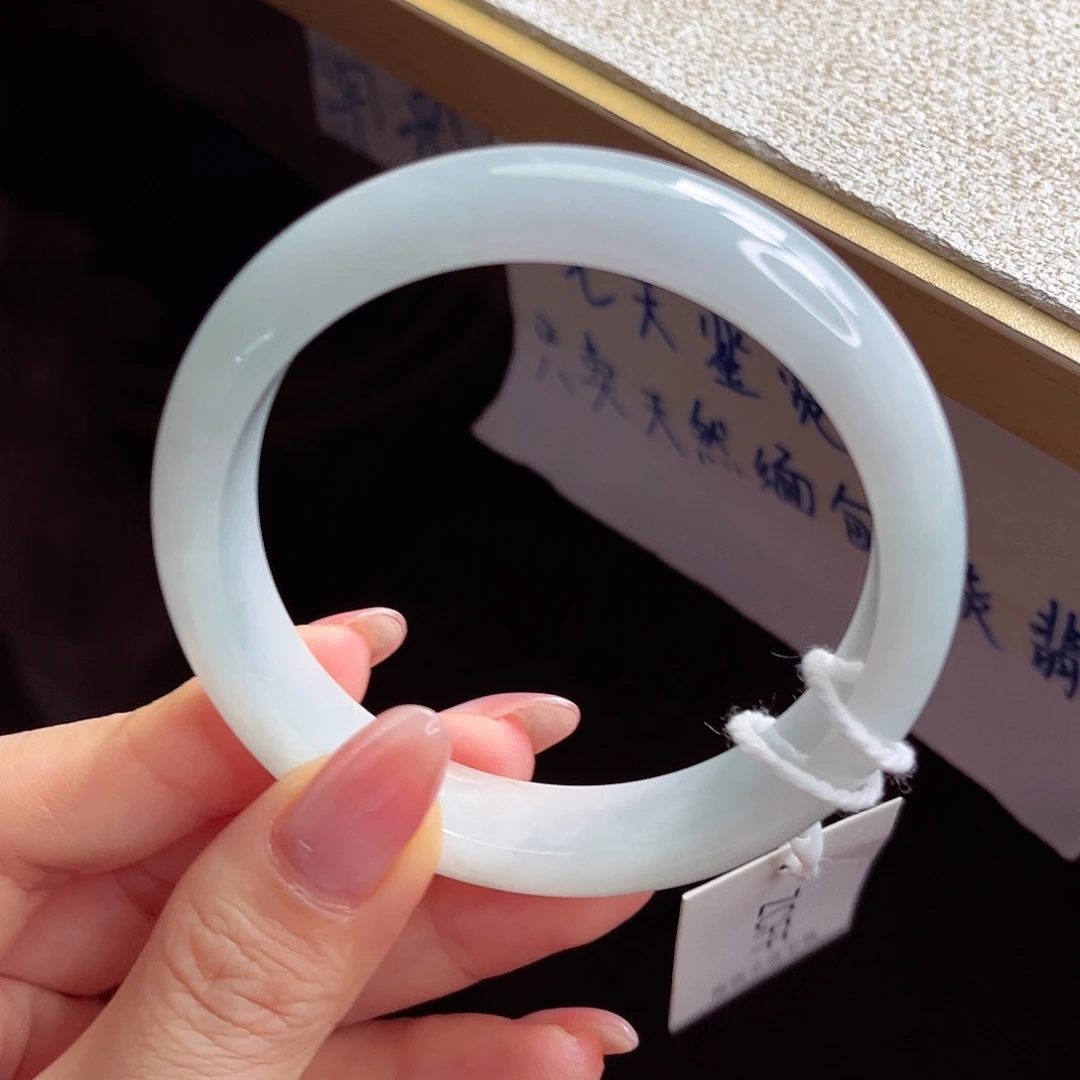 翡翠未镶嵌手镯手镯