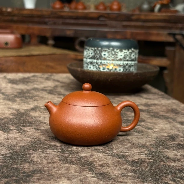 运 下煤窑朱泥老味十足〈禅珠壶〉85cc