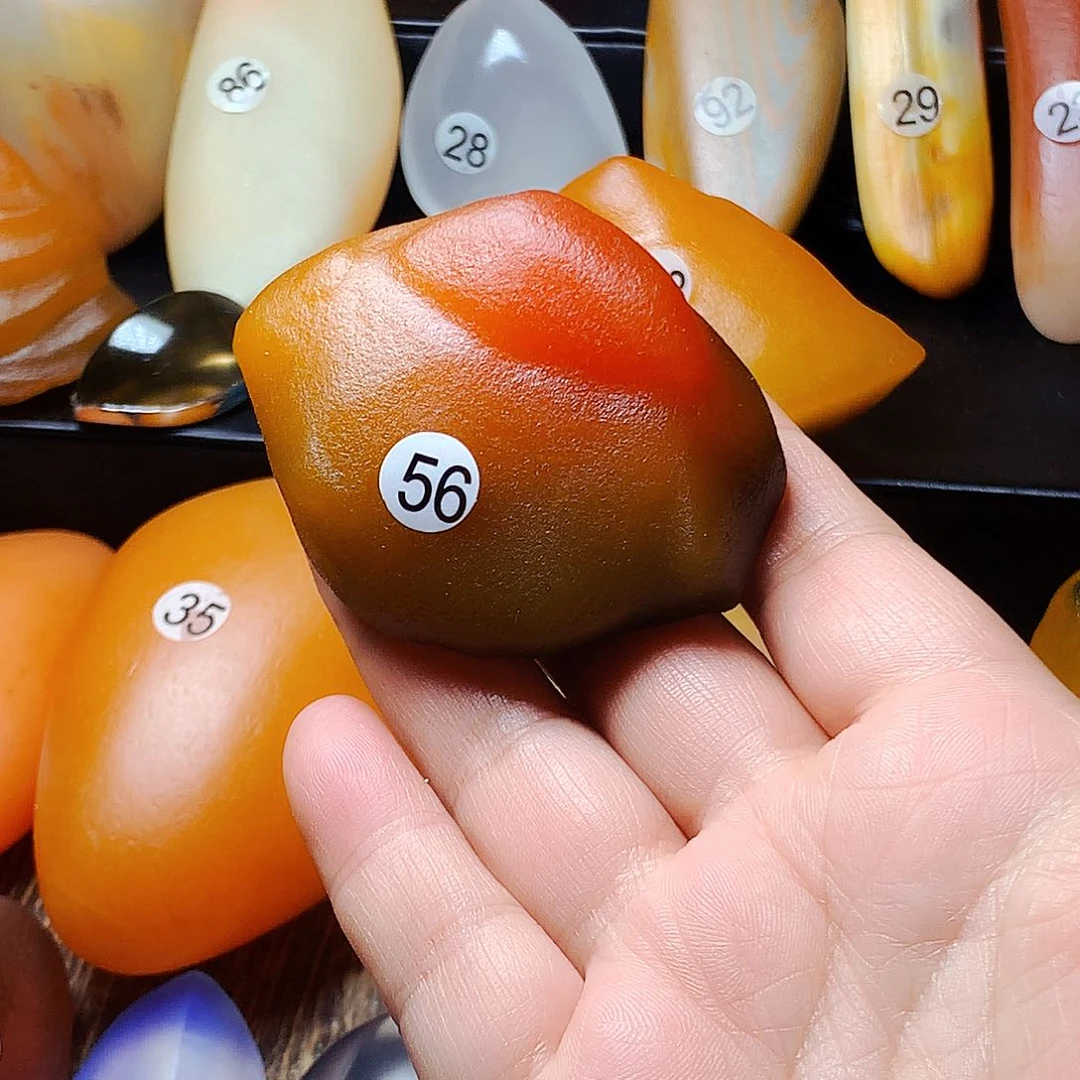 寻***山新疆金丝玉原产地