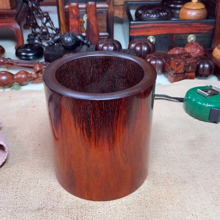 檀香紫檀（小叶紫檀）文*笔筒