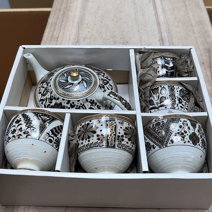 瓷片噗哈哈哈哈哈哈哈哈哈哈我