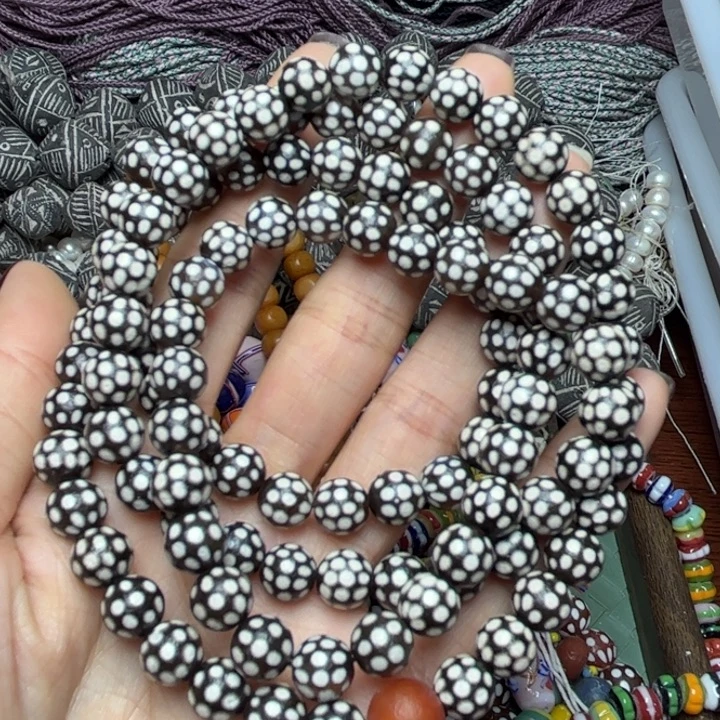 颈饰玻璃2030一条