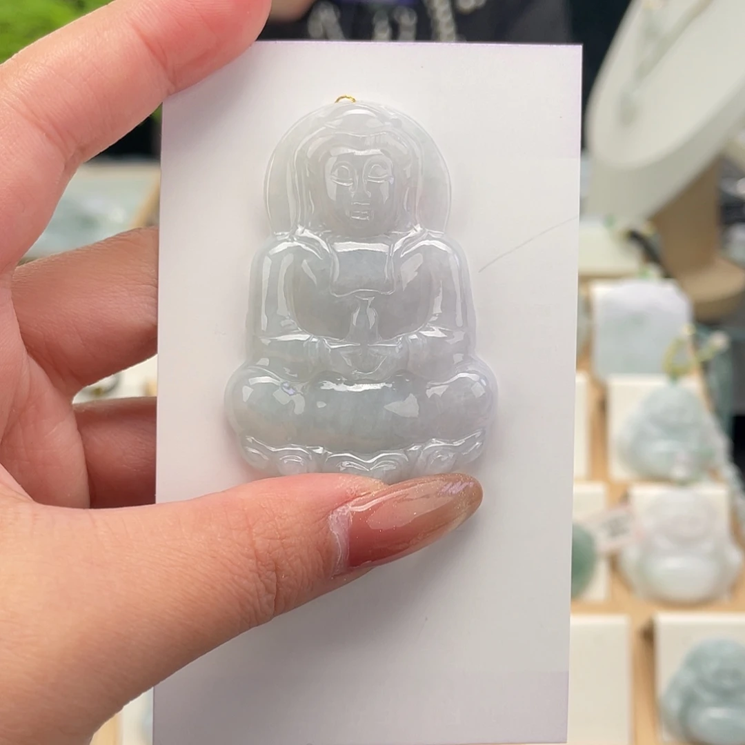 翡翠未镶嵌颈饰观音