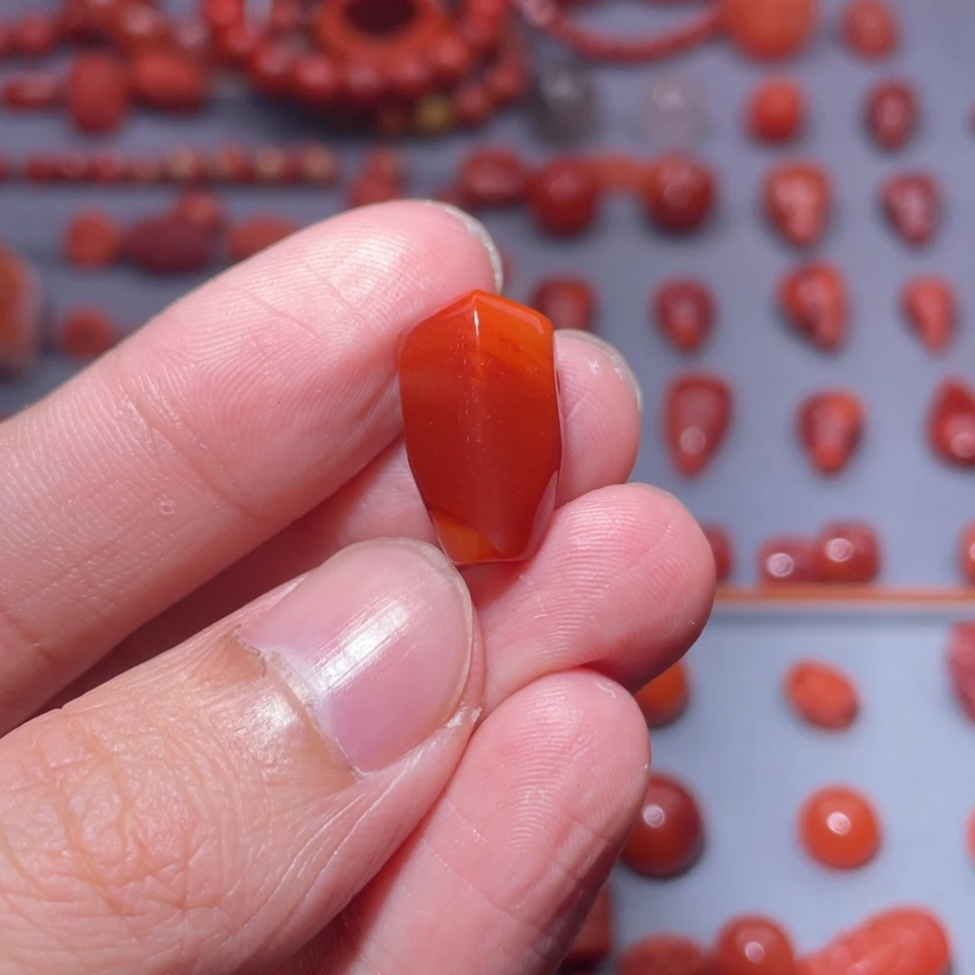 南红玛瑙配饰未镶嵌宝****я