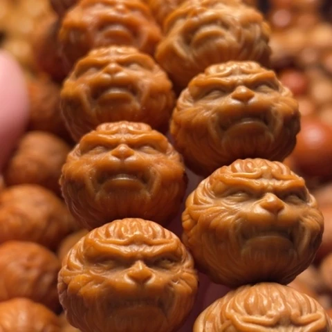 猴头核桃手串拼**笑舞台