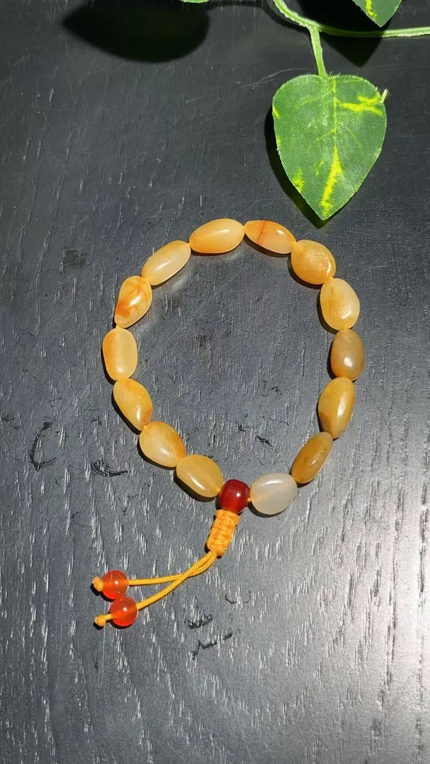 女款和田玉手链单圈黄芩高油高润