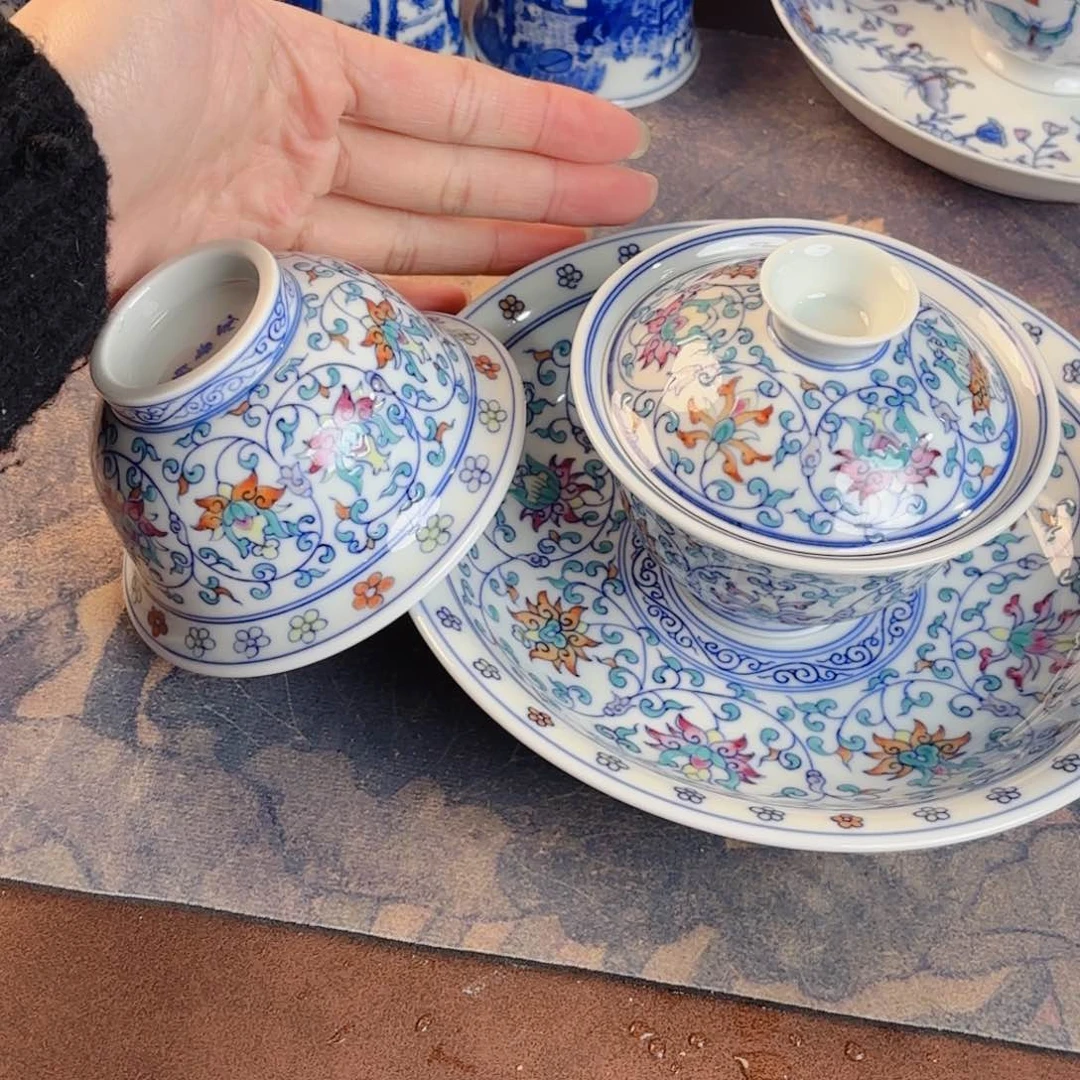 景德镇陶瓷活动中获奖