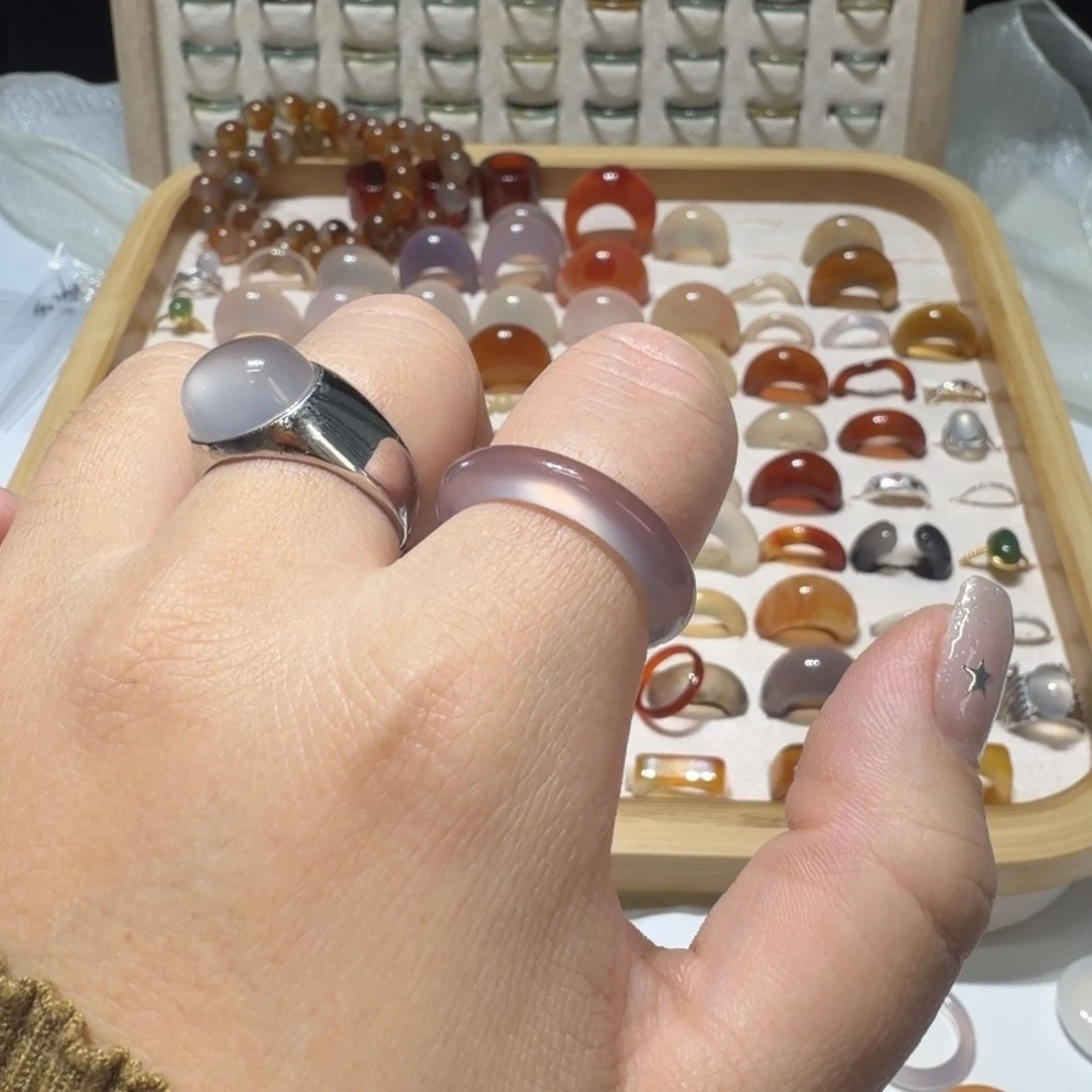 玩****玛瑙/玉髓未镶嵌戒指港18