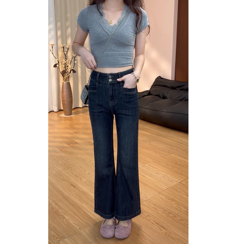 韩版时尚微宽松九分喇叭牛仔裤秋冬新款显瘦直筒不贴腿微喇裤女士