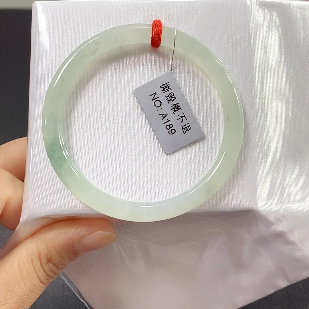 未镶嵌手镯翡翠手镯